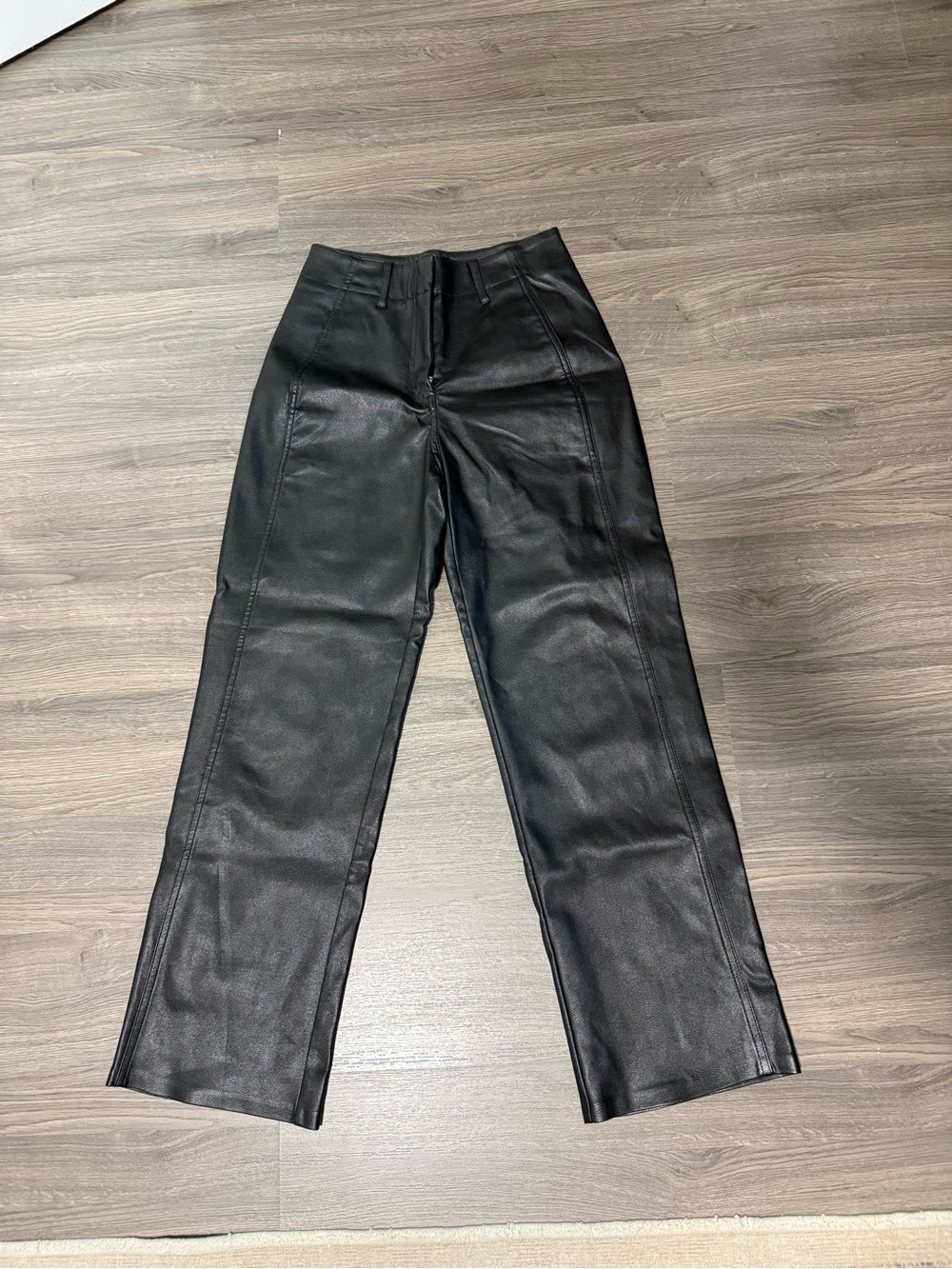 Aritzia Wilfred Textured Leather Pant